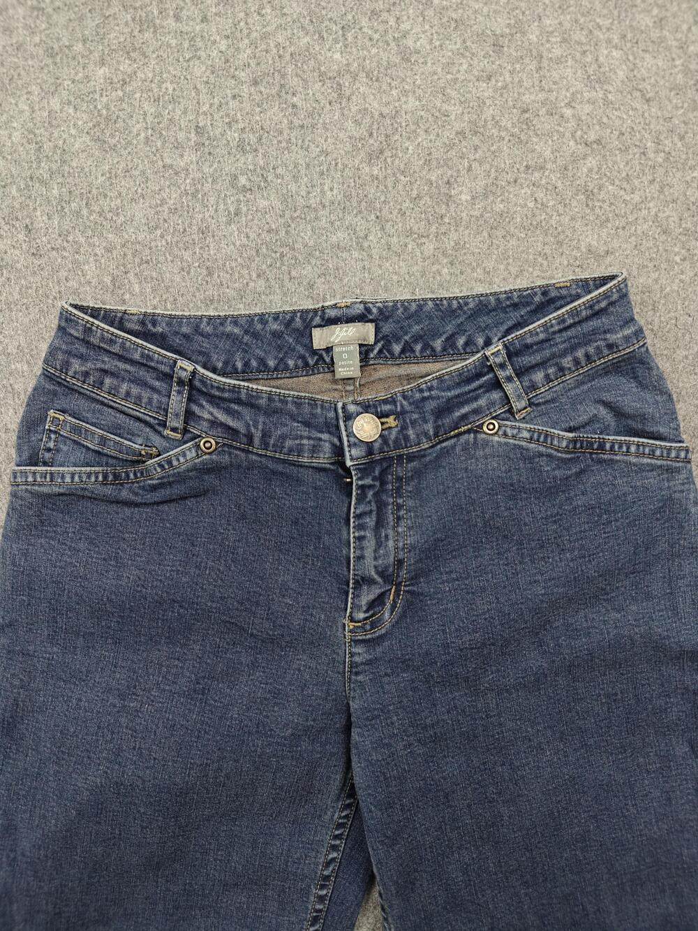 J. Jill Stretch Jeans Womens 0P Blue Medium Wash Straight 5-Pocket 26 Inseam - Picture 2 of 11